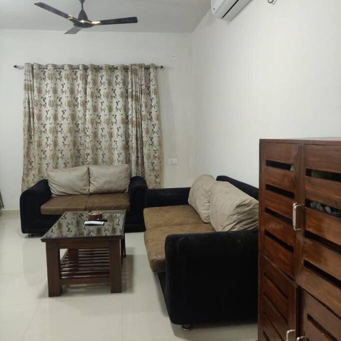 Kivi'S Kozy 2Bhk Luxurious Apartment Goa By Leela Homes Arpora Ngoại thất bức ảnh